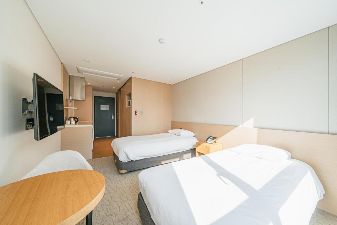 Hotel Zinc Согвипхо Экстерьер фото