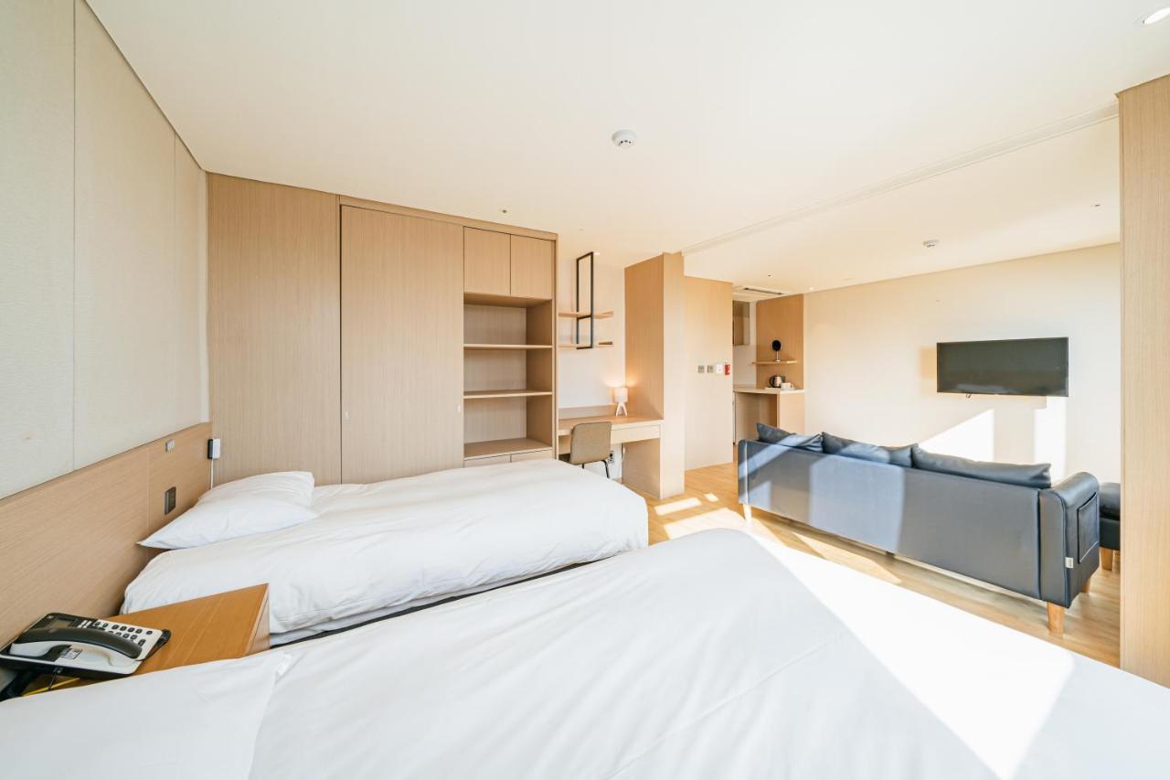 Hotel Zinc Согвипхо Экстерьер фото