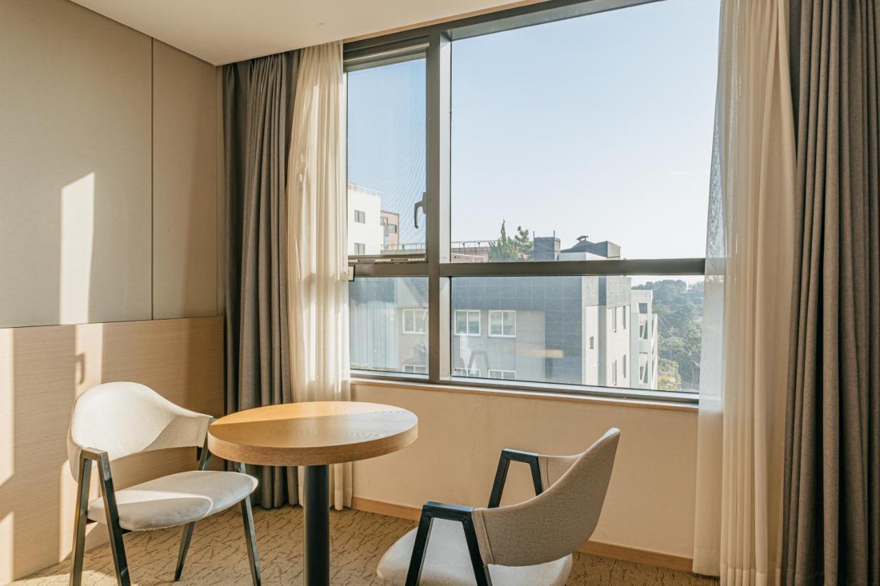 Hotel Zinc Согвипхо Экстерьер фото